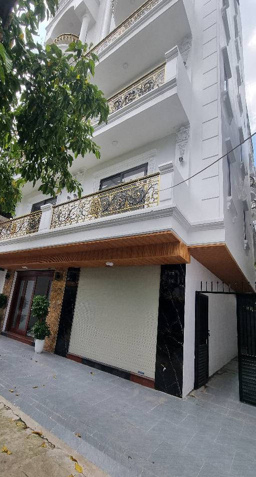 TÂY HỒ - NHÀ MỚI Ở LUÔN- THANG MÁY XIN- Ô TÔ ĐỖ CỬA-VIEW CIPUTRA – giá 13,8 tỷ